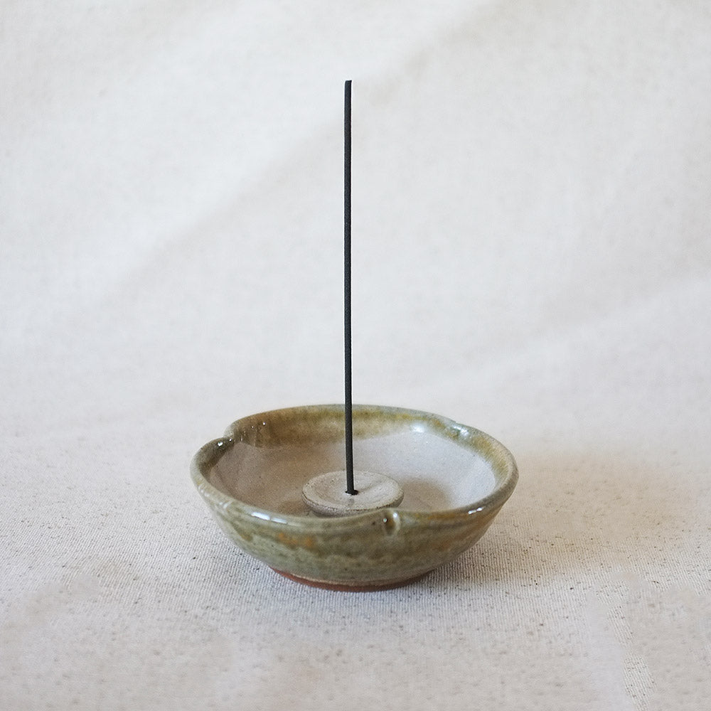 three-tipped flower ash incense bowl